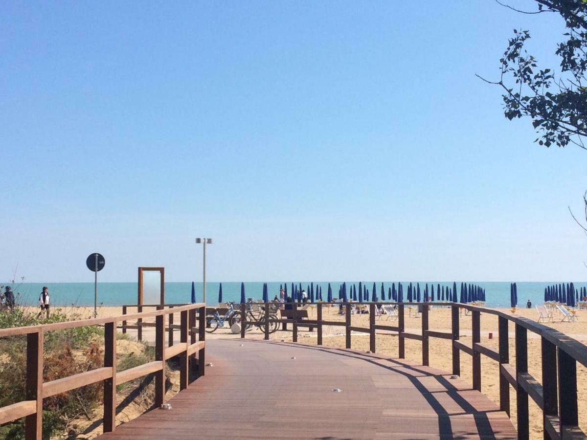 Storione - Appartamenti Bibione Buitenkant foto
